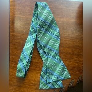 💯 SILK Bow Tie Countess Mara Green Blue Plaid Adjustable 14.5” up to 20”